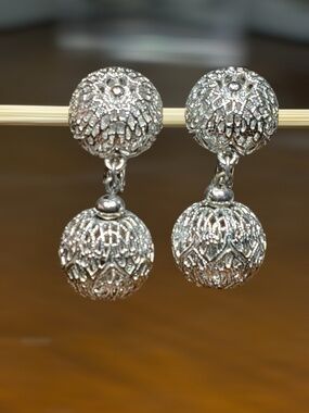 MONET Retro Filigree Dangle Ball Earrings Silver Tone Clip on Vintage MCM